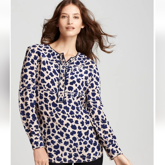 Tory Burch Robin Silk Blue Cheetah Print Long Sleeve Tunic Blouse Women's Size 2 - Picture 1 of 14